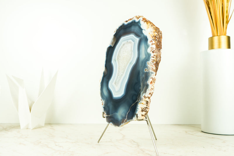 Spitzenachat-Geode auf Ständer mit natürlichem blau gebändertem Achat – 2,2 kg – 4,7 lb