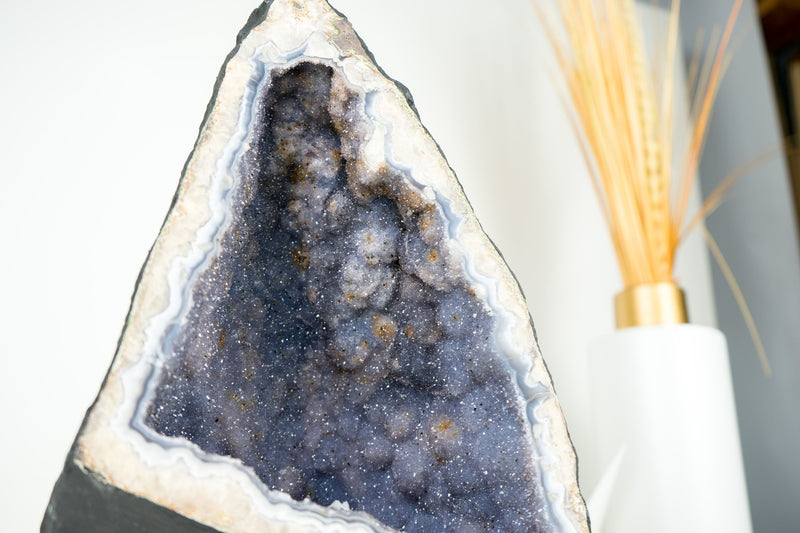 Seltene blaue Spitzenachat-Geode mit Lavendel-Amethyst-Druzy, Galaxy-Amethyst-Druzy