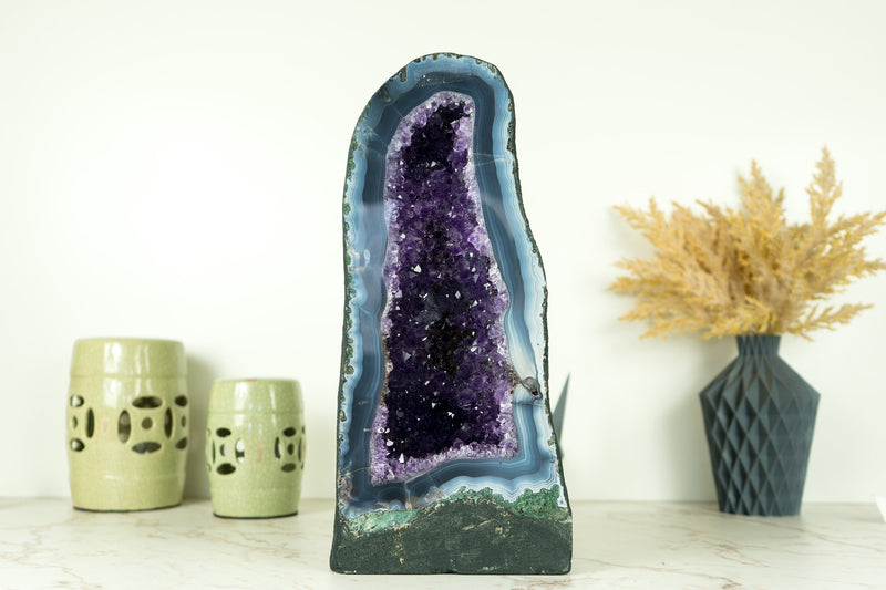 Buch-Matching-Paar seltener weißer und blauer Spitzenachate mit dunkelvioletten Amethyst-Geoden